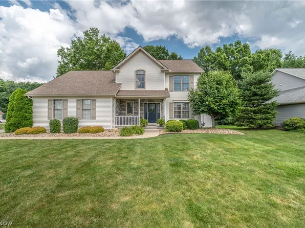 55 Willowbend Dr, Canfield, OH 44406