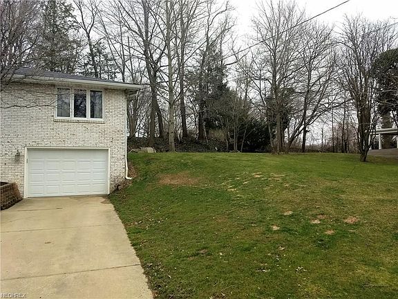 4th image of 124 Louis Ave