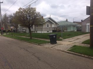 573 N Firestone Blvd, Akron, OH 44301