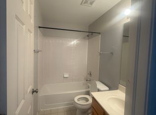 2827 Rutland Cir UNIT 201, Naperville, IL 60564