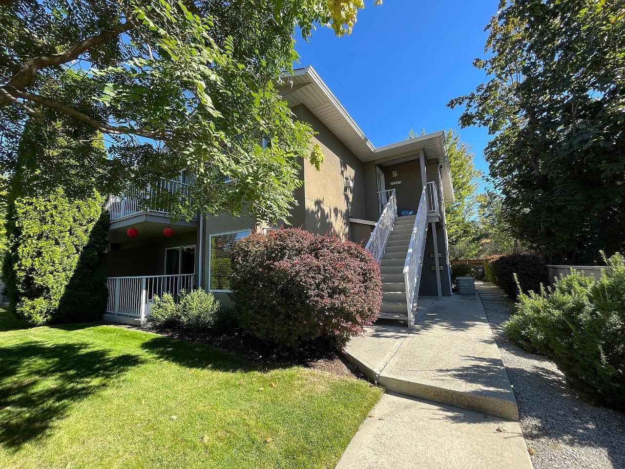 1432 Government St 102, Penticton, BC V2A 4W1 Zillow