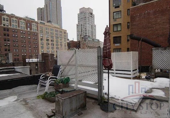 Rented by City Stop Realty | media 47