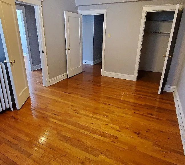 4501 Maryland — Photo 36