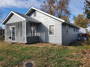 530 Marine Dr, Anderson, IN 46016