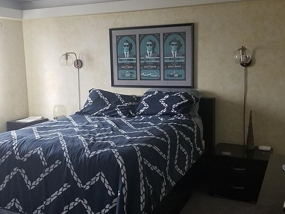 3rd image of 10336 S Keating Ave #303