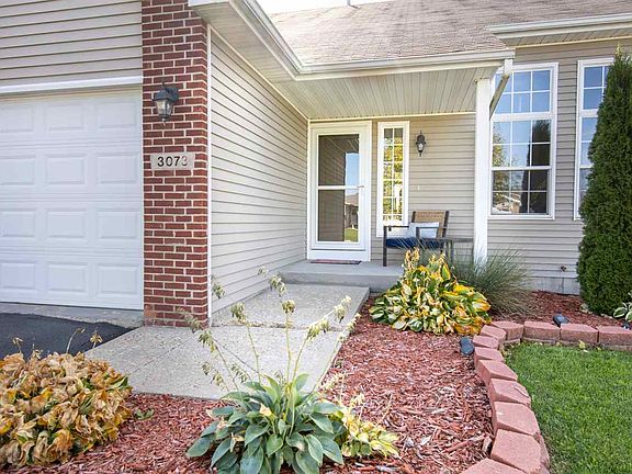 2nd image of 3073 Warwickshire Dr