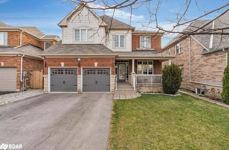 23 McCann Cres photo 1