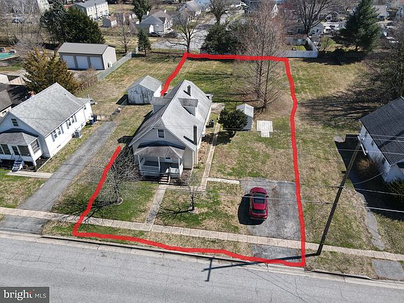 4th image of 519 Clinton St