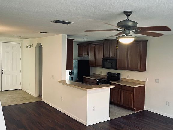 5th image of 3166 Riachuelo Ln