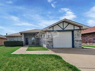 1607 Tampa Bay Dr, Dallas, TX 75217