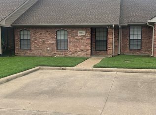 634 Mockingbird Pl, Corsicana, TX 75110