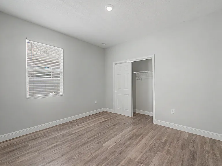 1614 E Mulberry Dr — Photo 22
