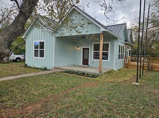 700 N Avenue C, Elgin, TX 78621