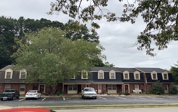 1st image of 400 Hustings Ln Unit B