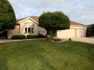 19553 Kevin Ln, Mokena, IL 60448