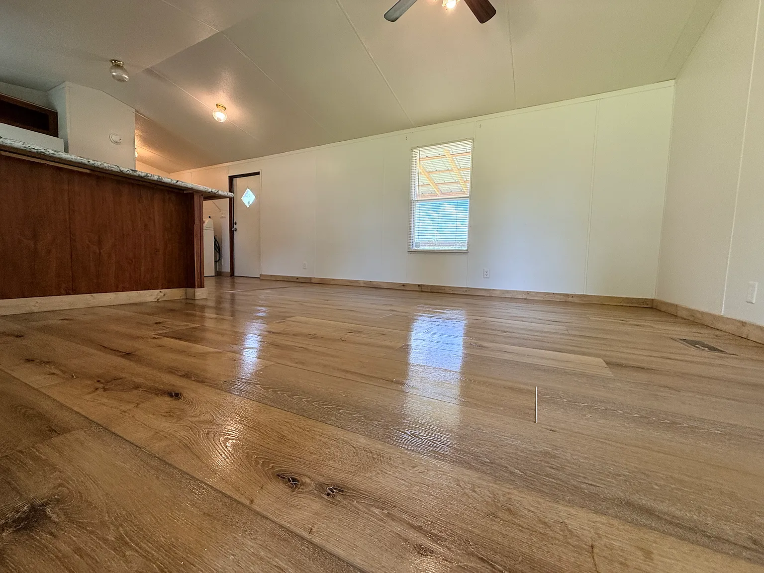 2 bed, 600 sqft, $850 — Photo 4