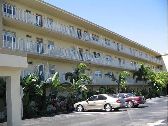 1st image of 330 NE 26th Ave #4090