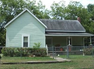 89 E Wright St, Winder, GA 30680