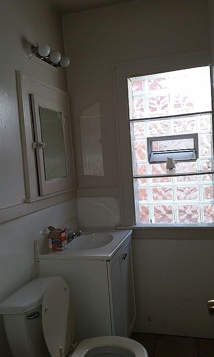 2nd image of 14501 Lappin St