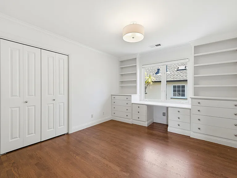 1506 Vancouver Ave — Photo 28