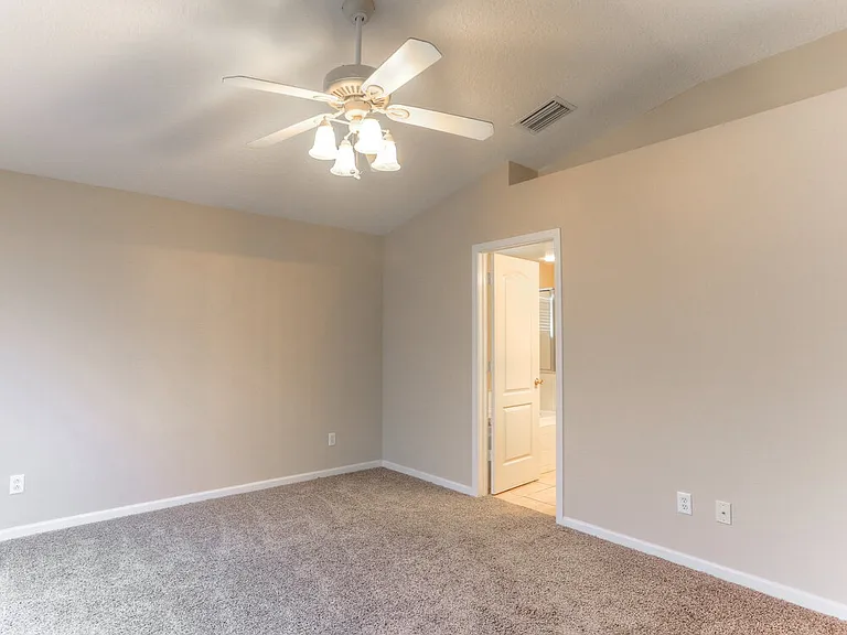 10422 Hunters Haven Blvd — Photo 11
