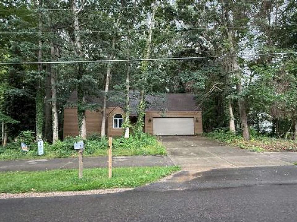 1st image of 15460 Kelly St