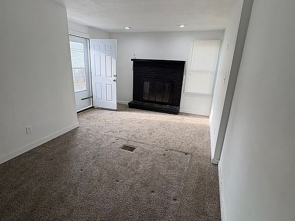 2nd image of 18217 Invermere Ave