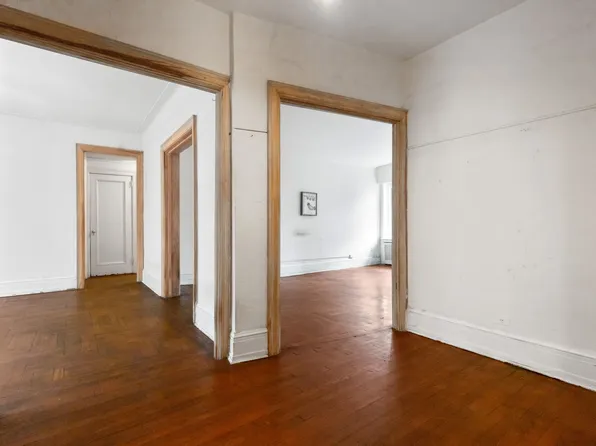 525 West 238th Street image 3 of 30