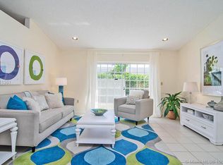 3950 SW 72nd Ter, Davie, FL 33314