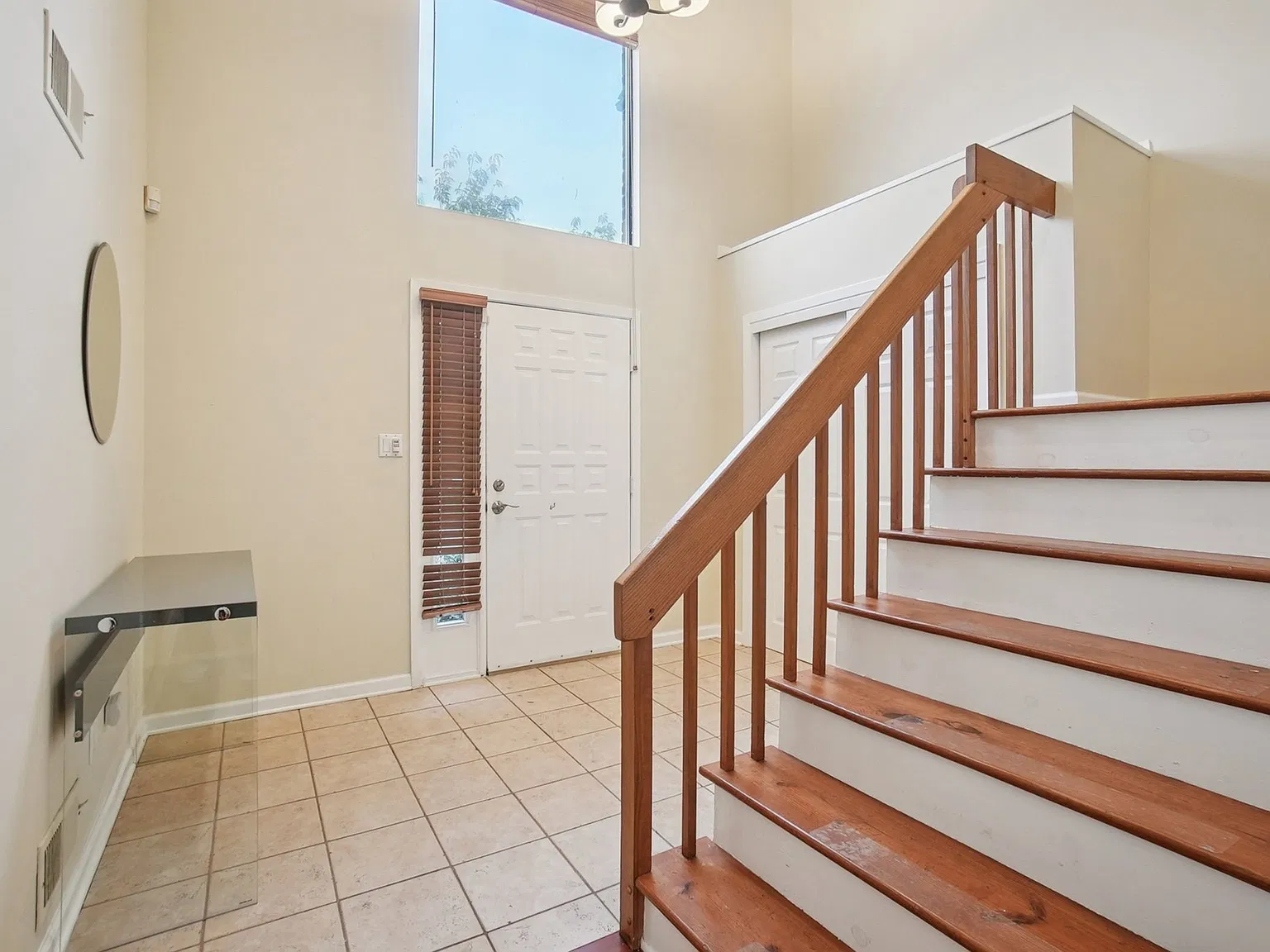 3 bed, $3,800 — Photo 3