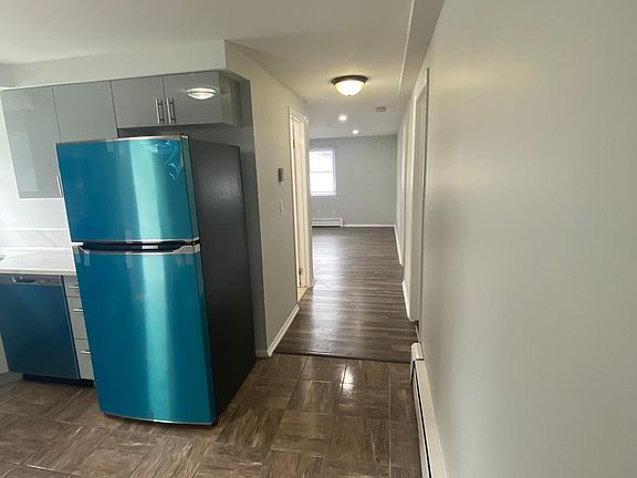 3rd image of 2614 8th Ave Floor 1