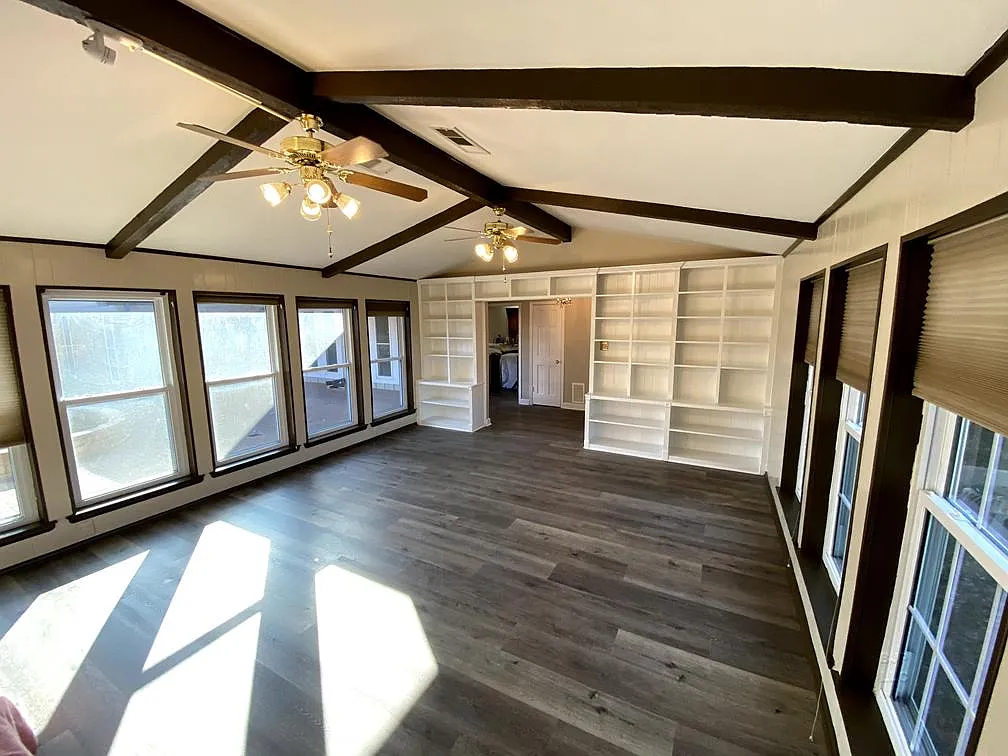 4 bed, 2128 sqft, $2,800 — Photo 3