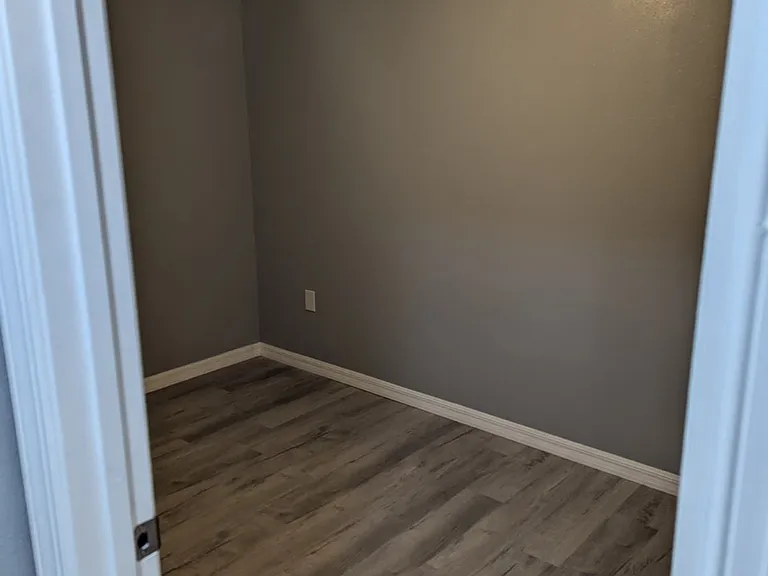 8103 N Rome Ave — Photo 10