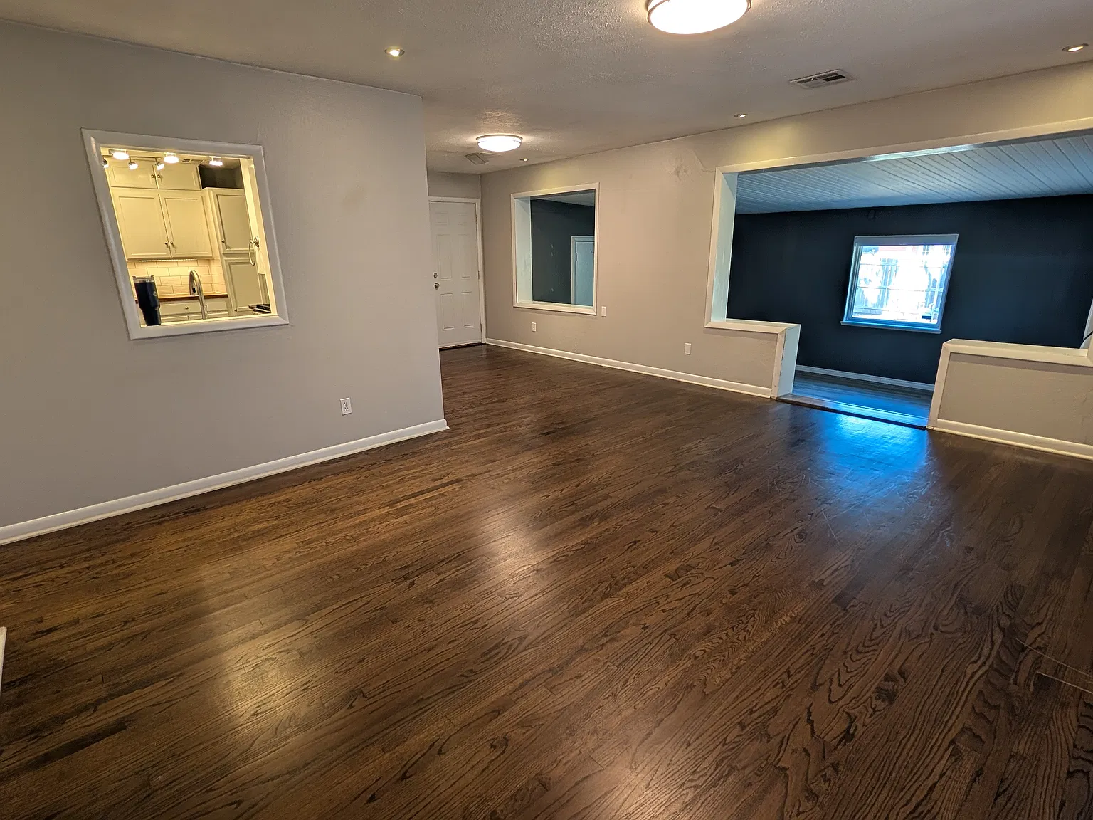 3 bed, 1.5 bath, 1503 sqft, $1,800 — Photo 3