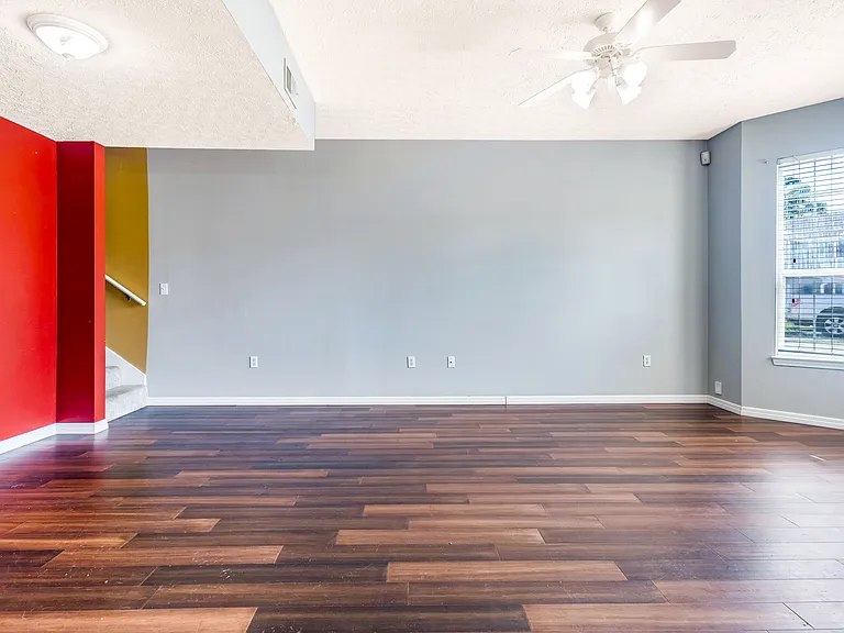 13 Chatelaine Cir SE #1 — Photo 9