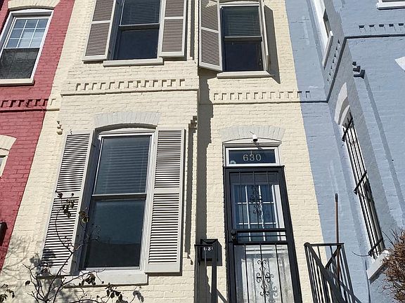 2nd image of 630 C St SE