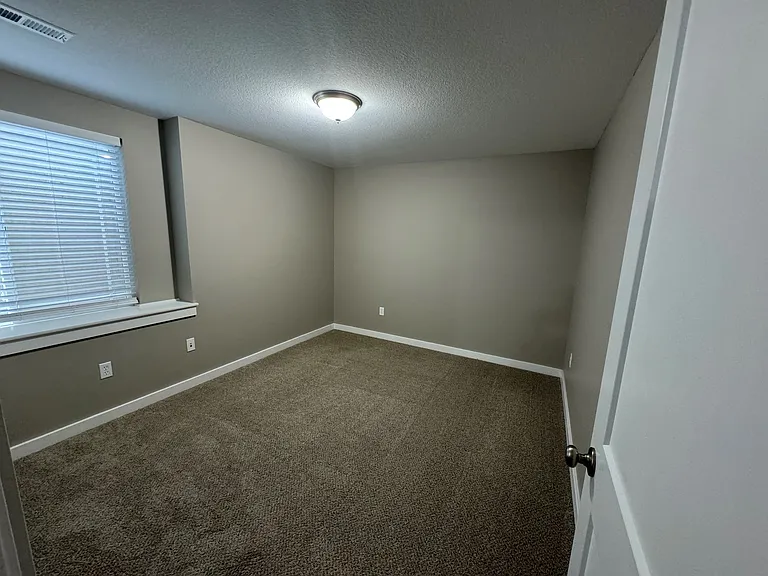 1529 W Cobblestone Ct — Photo 25