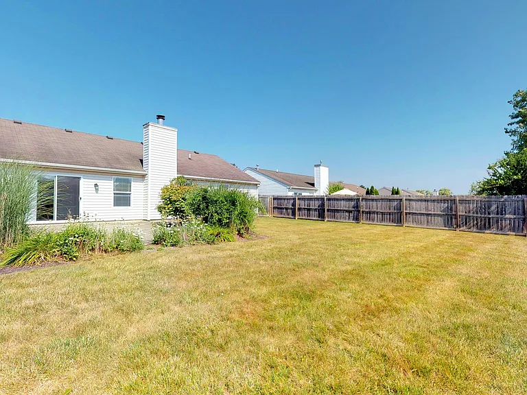 3129 Stratus Dr — Photo 12