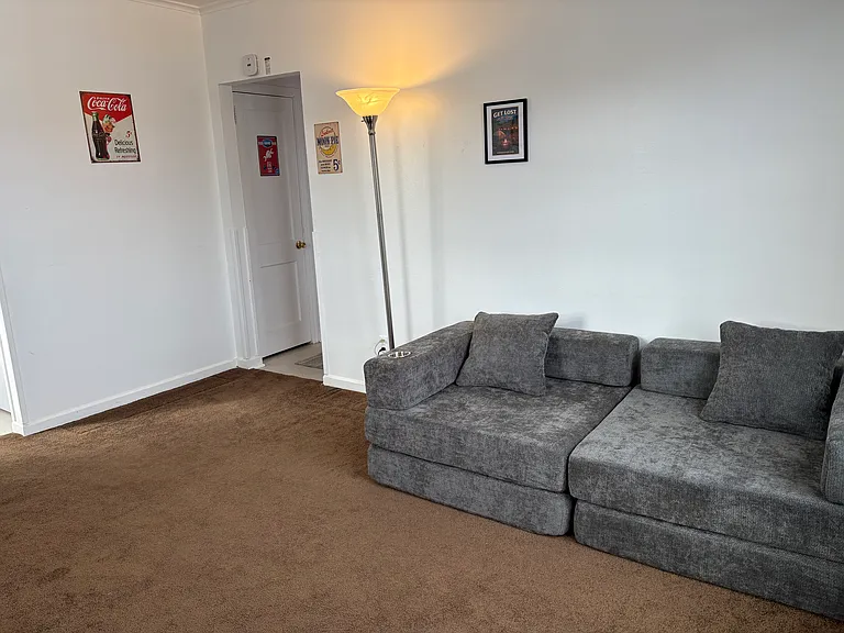 206 Main St #7 — Photo 10