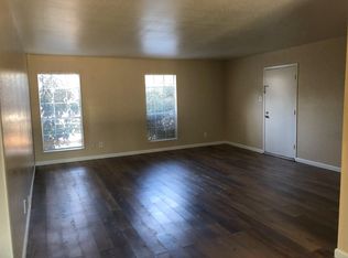 313 S Hill St APT B, Alvin, TX 77511