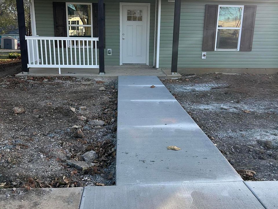 1st image of 103 N Schifferdecker Avenue
