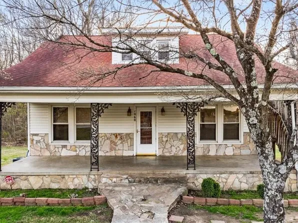 1060 N Scales St, Reidsville, NC 27320