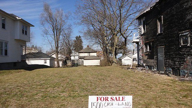 2nd image of 47 Fernwood Ave