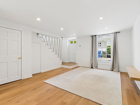 4th image of 20 Westminster Dr NE #1/2
