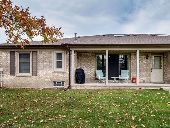 49432 Kirkland Ct #99, Utica, MI 48315