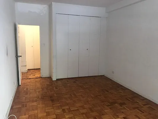 Rented by Hampshire Assets LLC | media 19