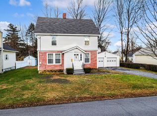 21 Taylor St, Augusta, ME 04330