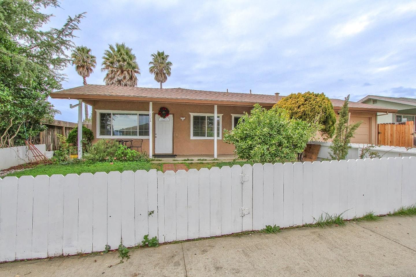 121 Lester Ct, Watsonville, CA 95076 Zillow