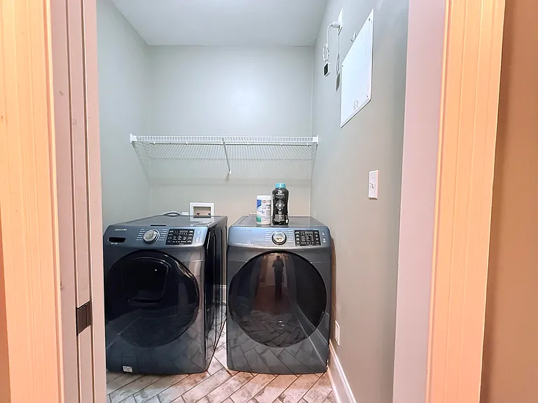 2559 Rosin Way — Photo 19