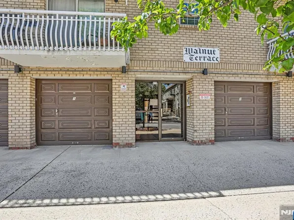 272-276 Walnut St #6D, Newark, NJ 07105